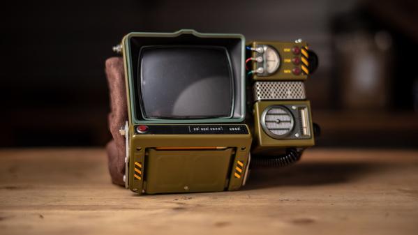 BỘ KIT LẮP RÁP PIP-BOY 2000 MK VI (FALLOUT GAME PROP)