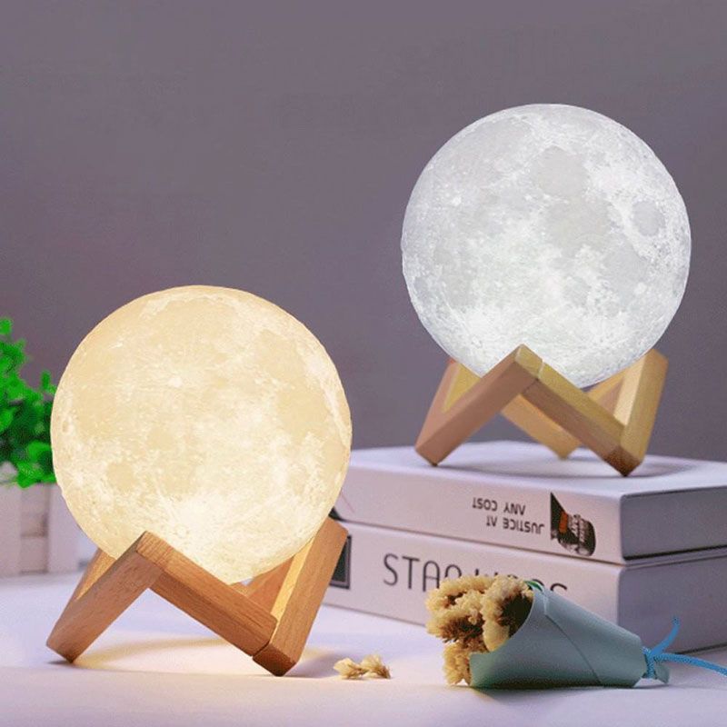 Den-ngu-mat-trang-Moon-Lamp