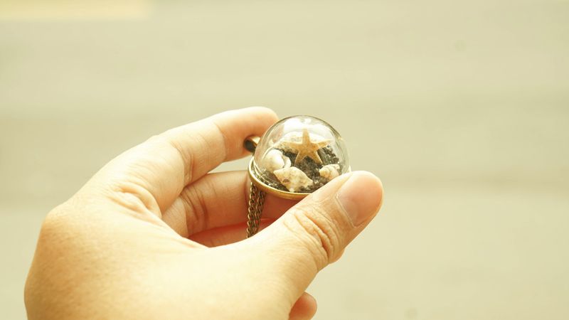 mặt dây chuyền locket mặt cầu