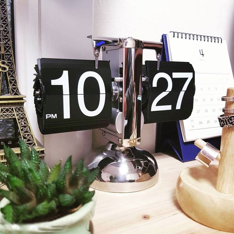 Đồng hồ lá lật Flip clock