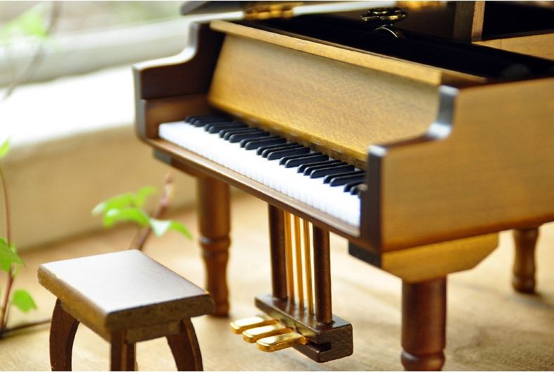 Hộp nhạc gỗ Đàn Piano lên dây cót cốt nhạc vàng tốt (Grand Piano Music Box)