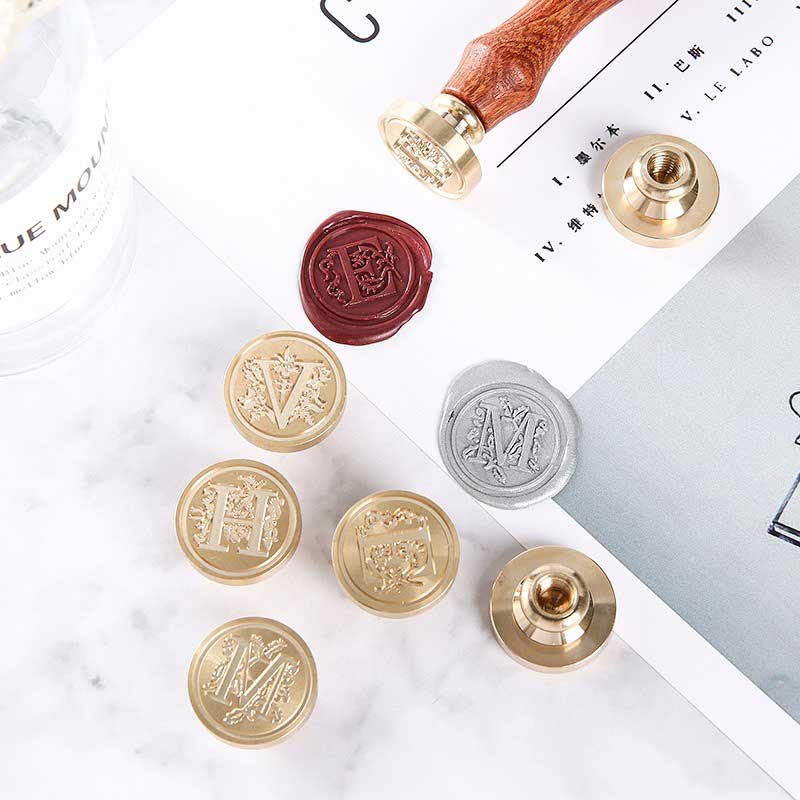 Dấu sáp niêm phong chữ cái Cán gỗ (Wax Seal Alphabet)