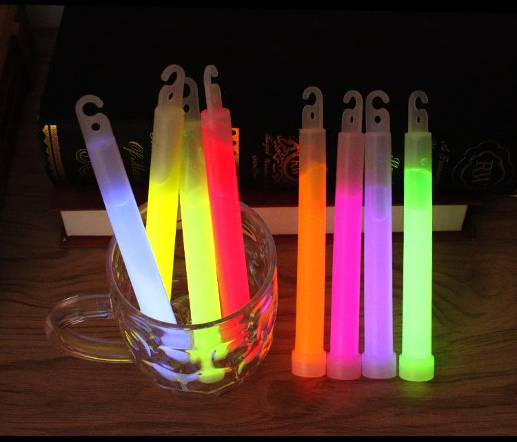 Que Dạ quang Phát sáng (6 inch Glow Stick)