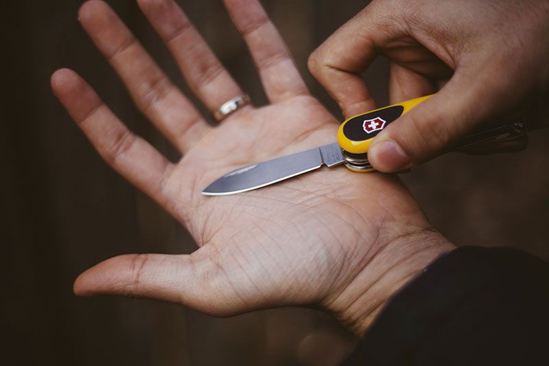 Dao đa năng chính hãng Victorinox Swiss Army EvoGrip S18 Pocket Knife, Yellow 85mm