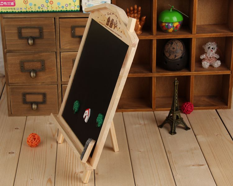 Bảng gỗ để bàn hình Ngôi nhà (Wooden House Blackboard)