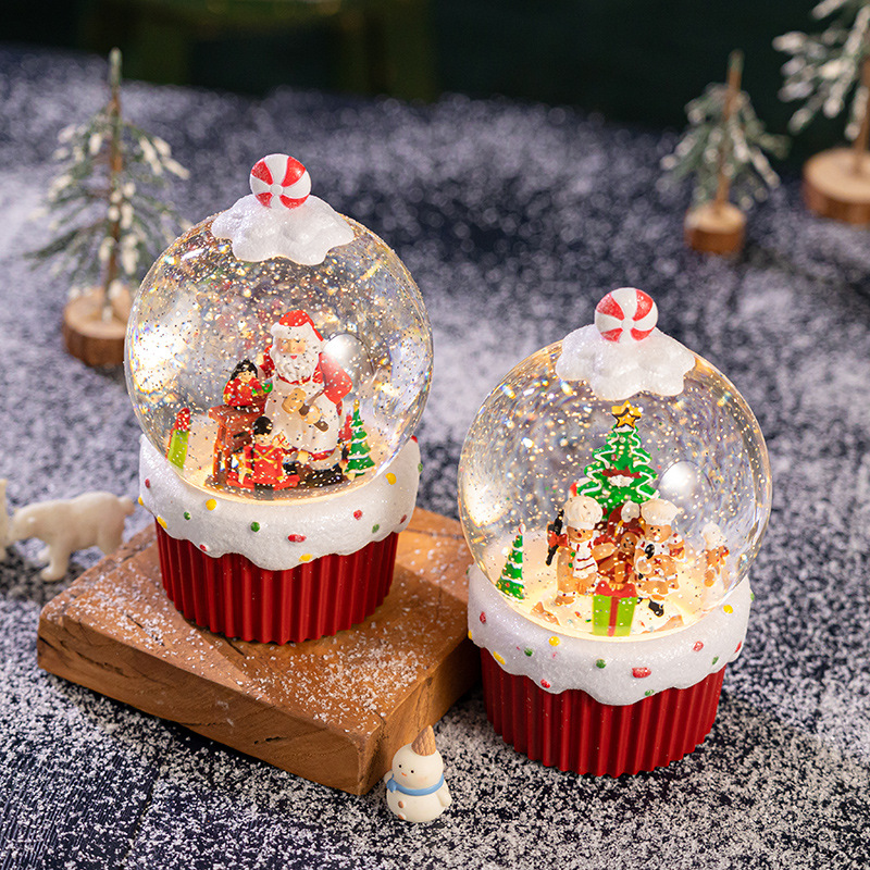 Cau-Tuyet-Giang-Sinh-Ong-Gia-Noel-Cup-Cake-De-Thuong_cau-tuyet-de-thuong-qua-noel-2.jpg