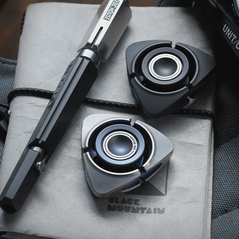 Spinner-EDC-Bit-04-III-by-Lautie_Bit-04-T3-M2-2.jpg