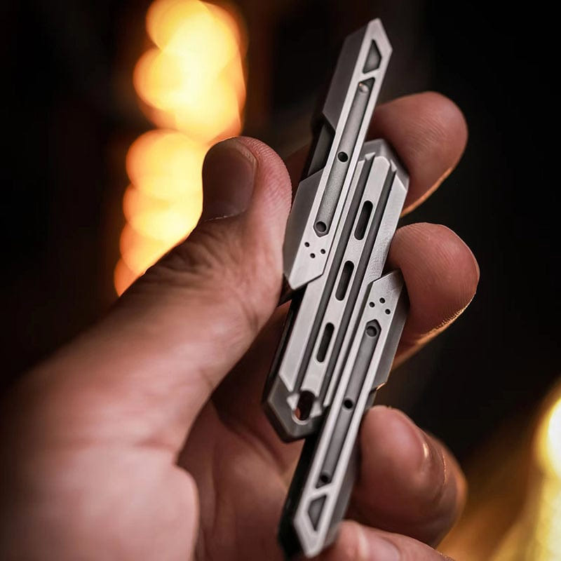 kiem-edc-michael-fashio-toy-studio-1.jpg