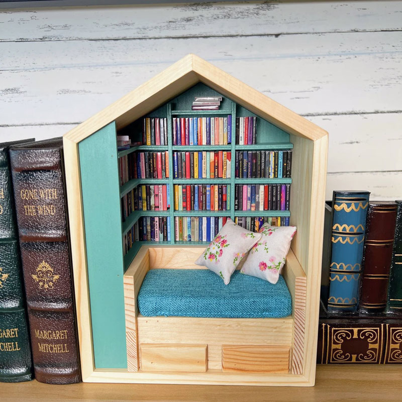 Tu-Sach-Mini-Giam-Stress-Shake-Away-Your-Anxiety-Bookshelf-_tu-sach-giam-stress16.jpg