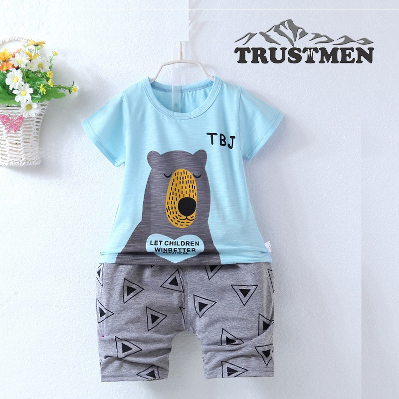 Bộ quần áo bé đầu gấu Trustmen GLSET035 gồm áo thun gấu và quần lỡ vải cotton tinh khiết