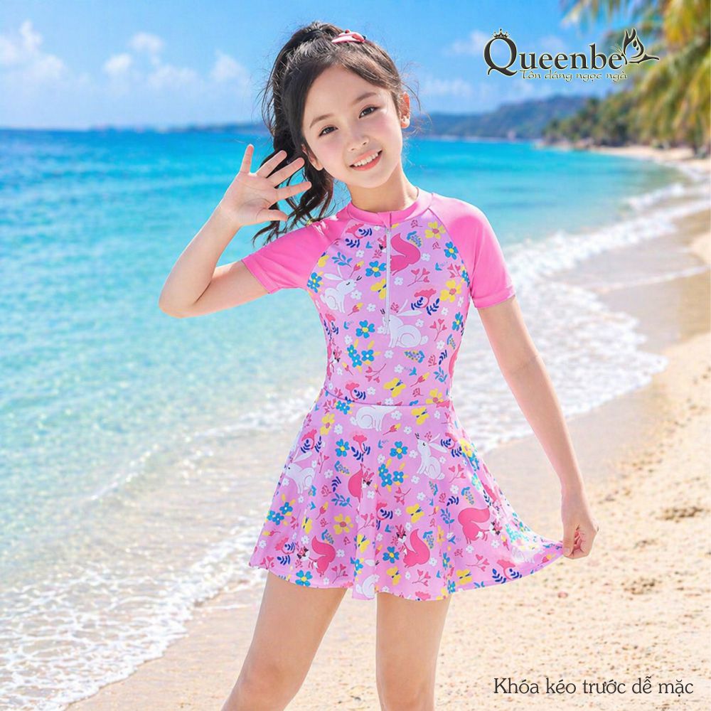 Đồ bơi bé gái liền thân in hoa khóa trước quần đùi rời Queenbe GLSWIM103 vải thun Lycra cao cấp mềm, co giãn, ít thấm mau khô