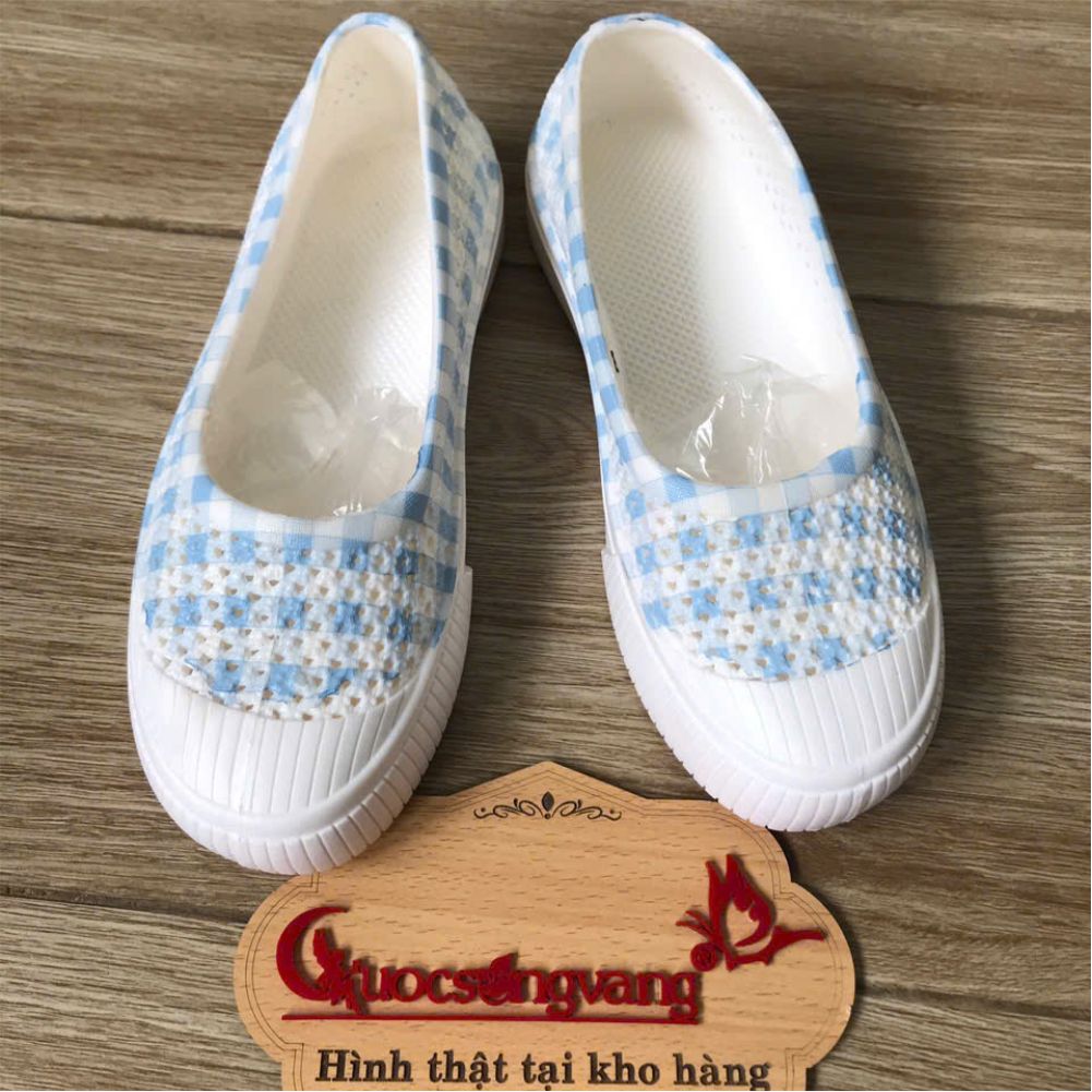 Phom nhỏ tiến 2 size - Giày nhựa dẻo kiểu nhật đúc liền đế chống va đập chống trượt Queenbe GLG127