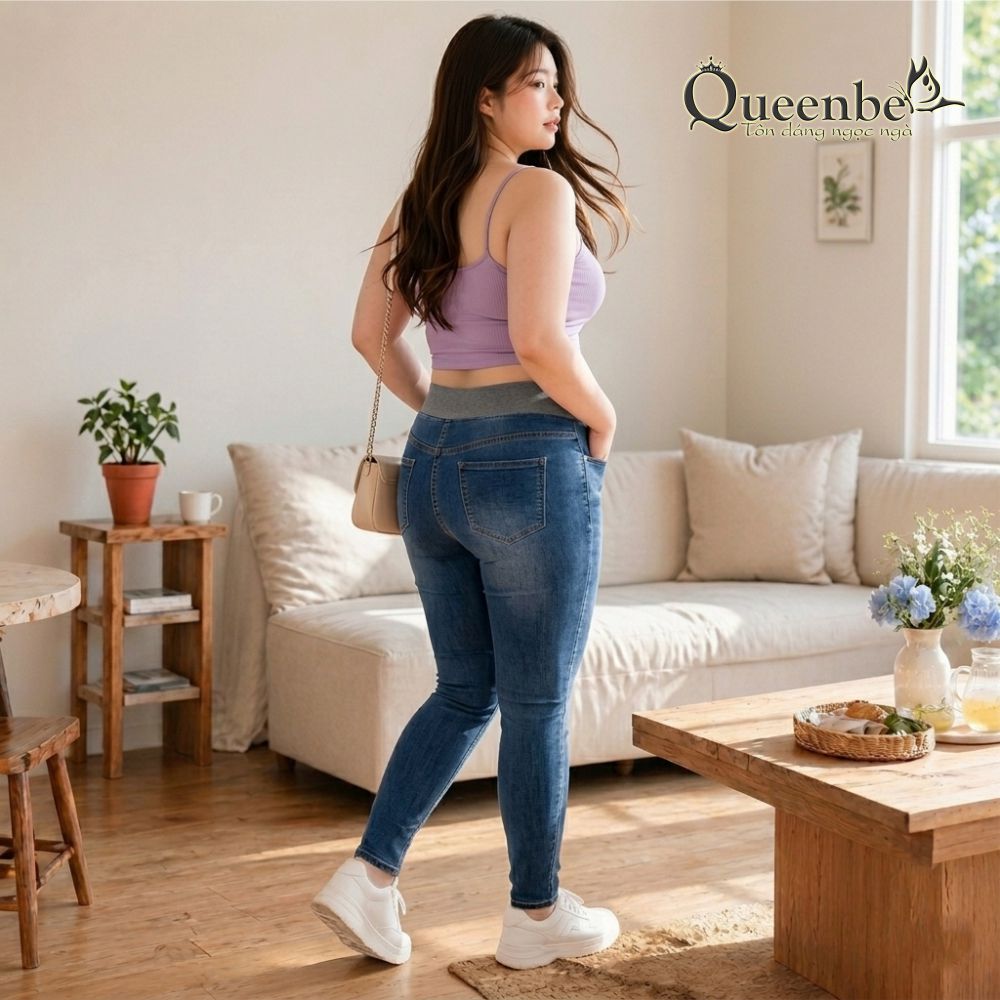 Quan-jean-nu-lung-cao-lung-thun-Queenbe-GLQ009-vai-jean-cotton-co-gian-mem-thoang-tham-hut-mo-hoi-tot-29.jpg?v=1778298040