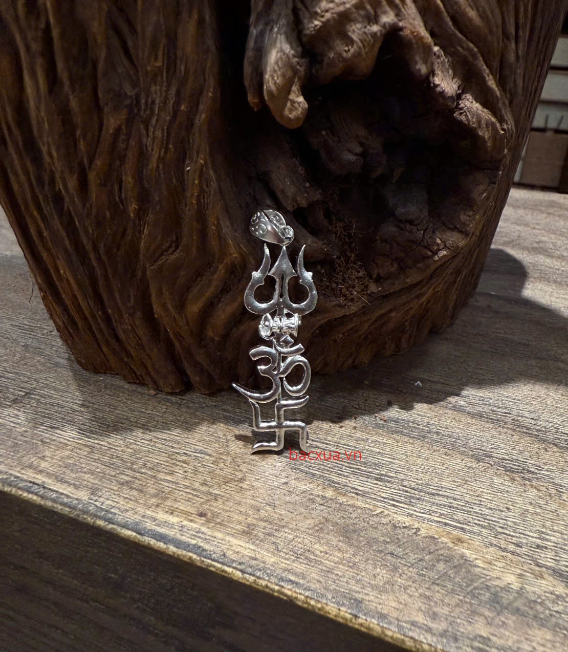 Mặt dây Trishul Om Swastik bạc nguyên chất