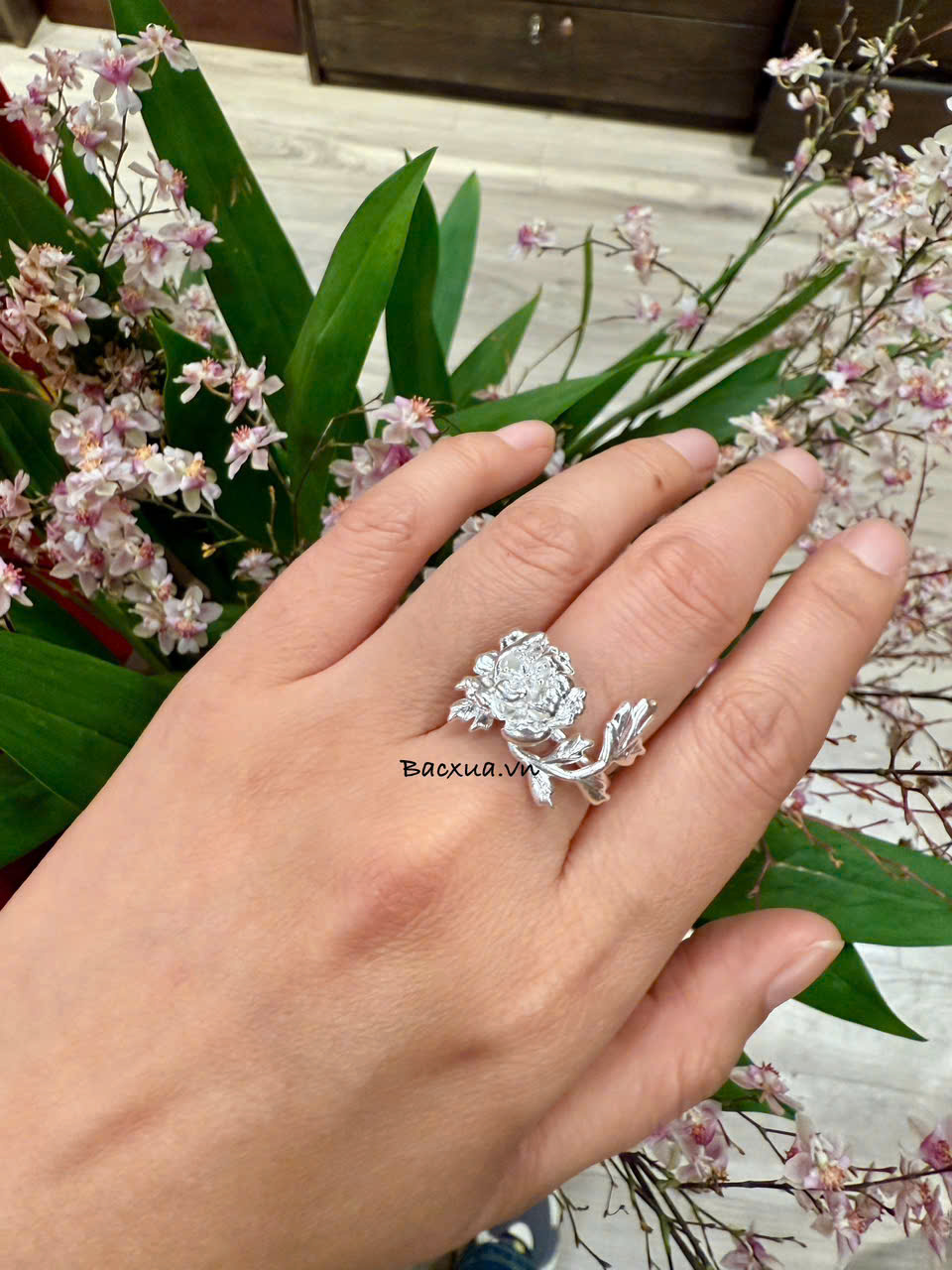 Nhẫn cành hoa mẫu đơn bạc nguyên chất 99
