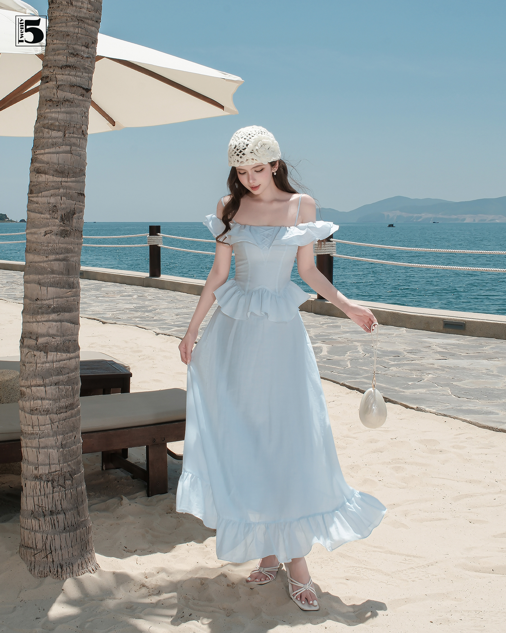 Đầm hai dây DH165-669 phối corset định hình eo tốt, form dáng bay bổng phù hợp đi biển, du lịch