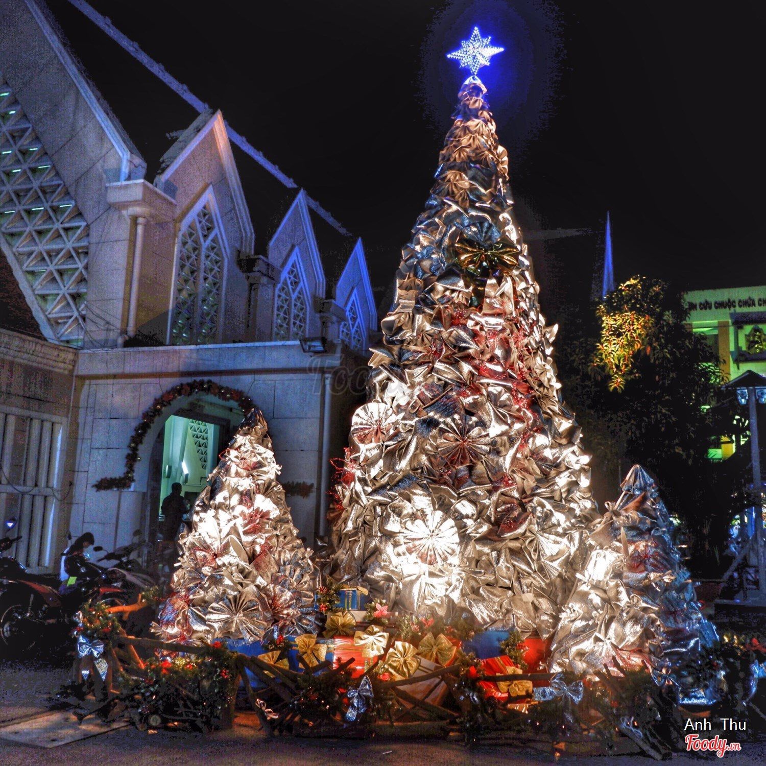 Trang trí Noel đẹp cho nhà hàng