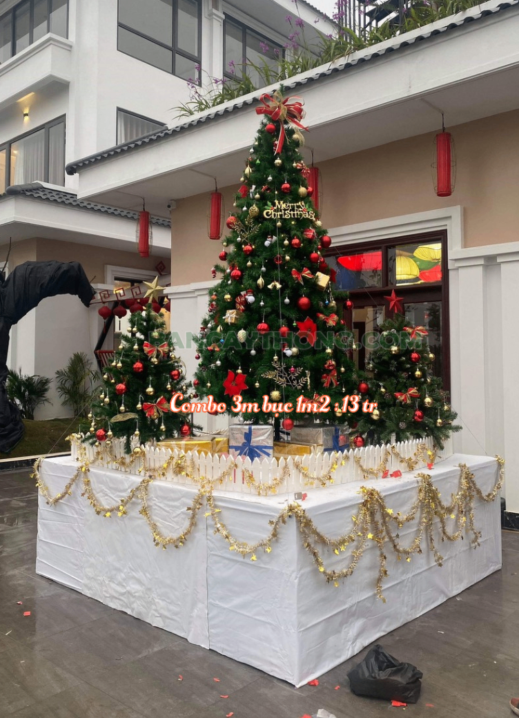 Mẫu trang trí cây thông noel cao cấp cho biệt thự 25.10.2023