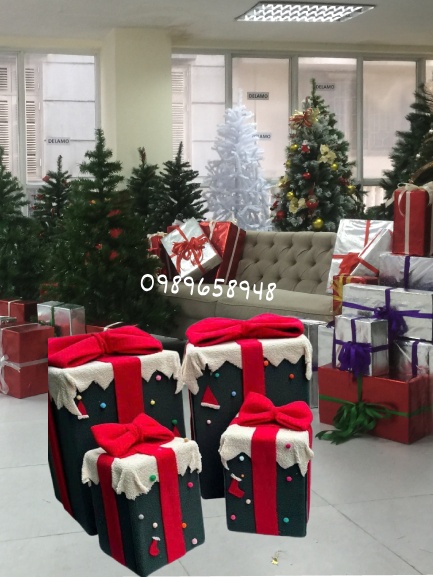 Hộp quà noel bọc vải nỉ cao 30 435 40 cm