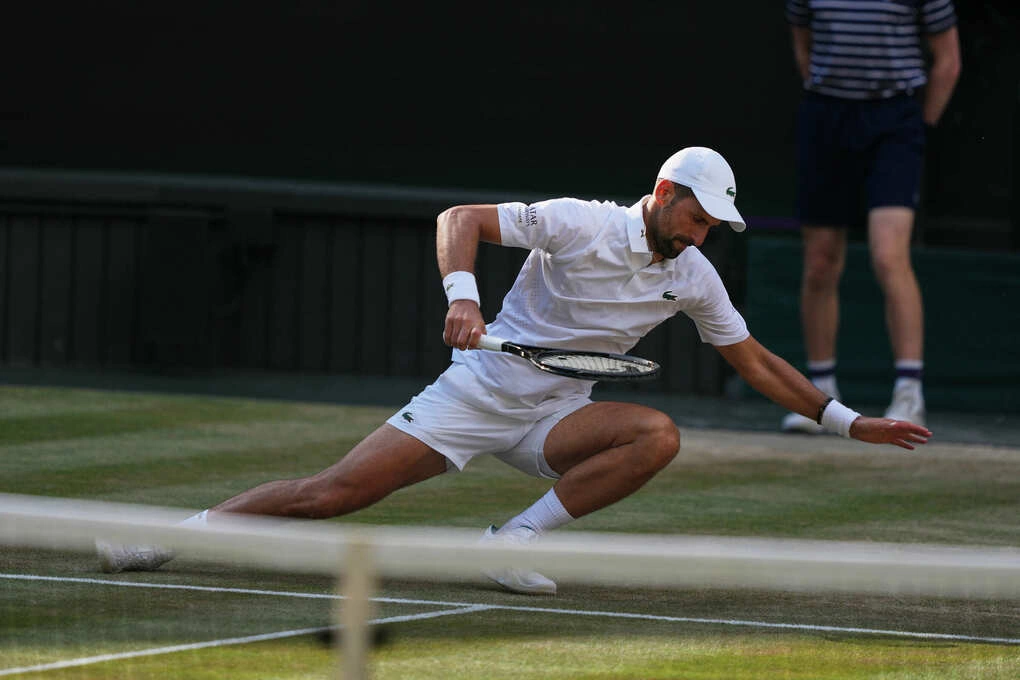 Djokovic - người vừa được ban phước vừa mang lời nguyền