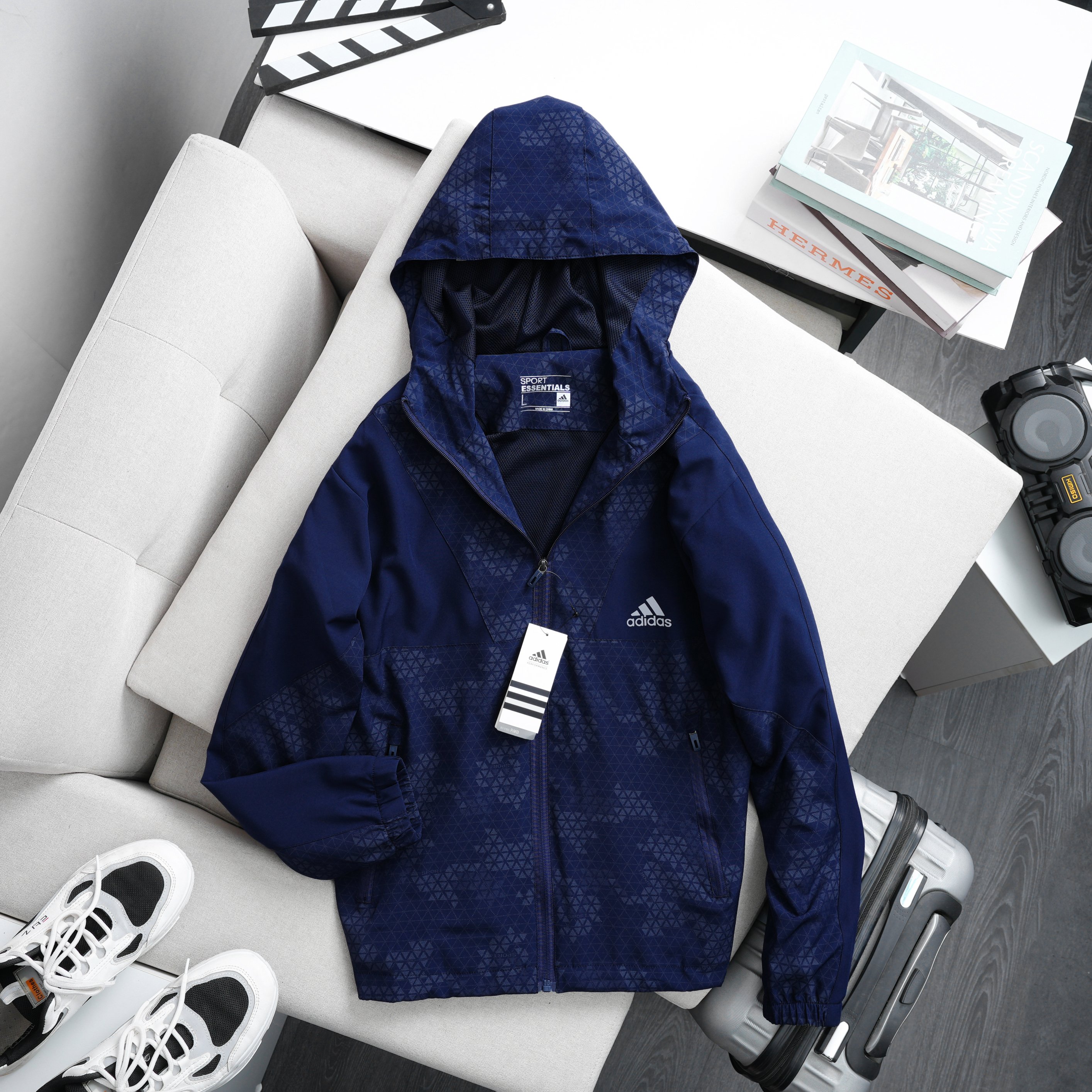 ADG 7992 - Tím than - L