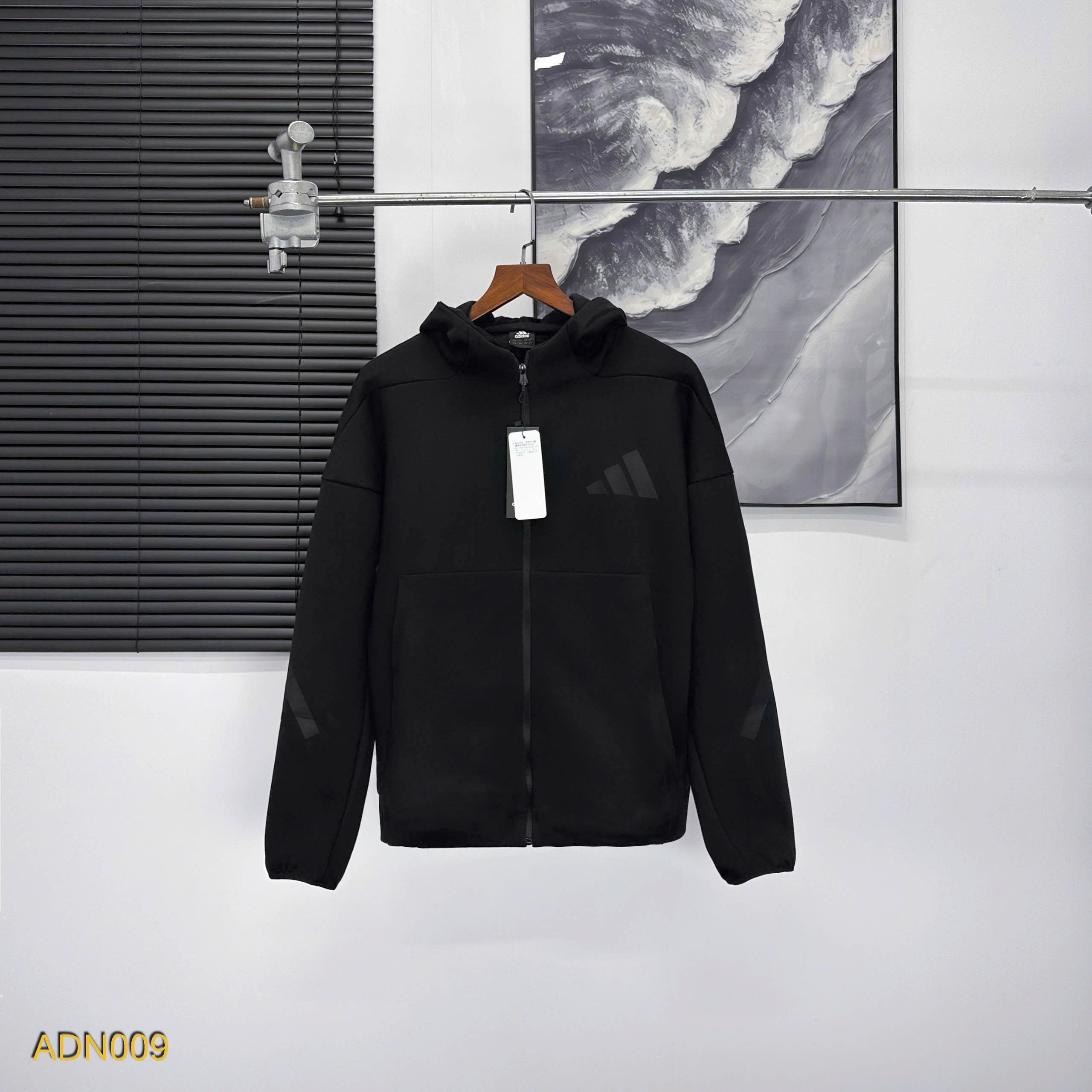 ADN009
