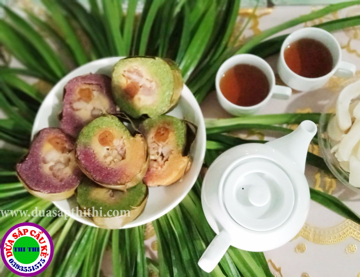 Bánh Tét Trà Cuôn 3 Màu (1 Đòn Trên 1.2kg)