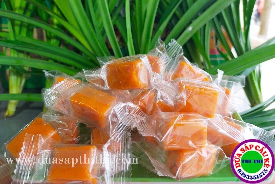 150gr Kẹo dừa Sáp Vị Lá Gấc