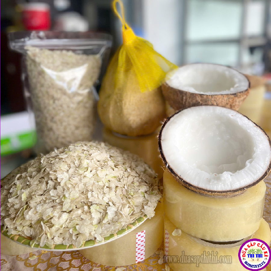 ComBo 500gr Cốm Dẹp + 1 Dừa Sáp Loại 3 Size Lớn (Đặc Sản Trà Vinh)