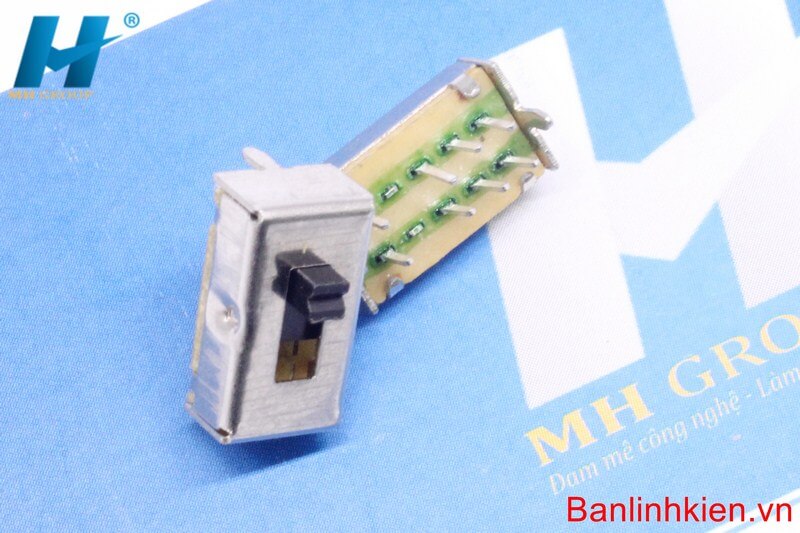 Công Tắc Gạt 8 Chân SS-23D07VG4 ( Loại Thẳng)