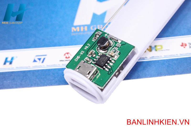 Box Sạc Pin Dự Phòng 1 Pin Vỏ Sắt