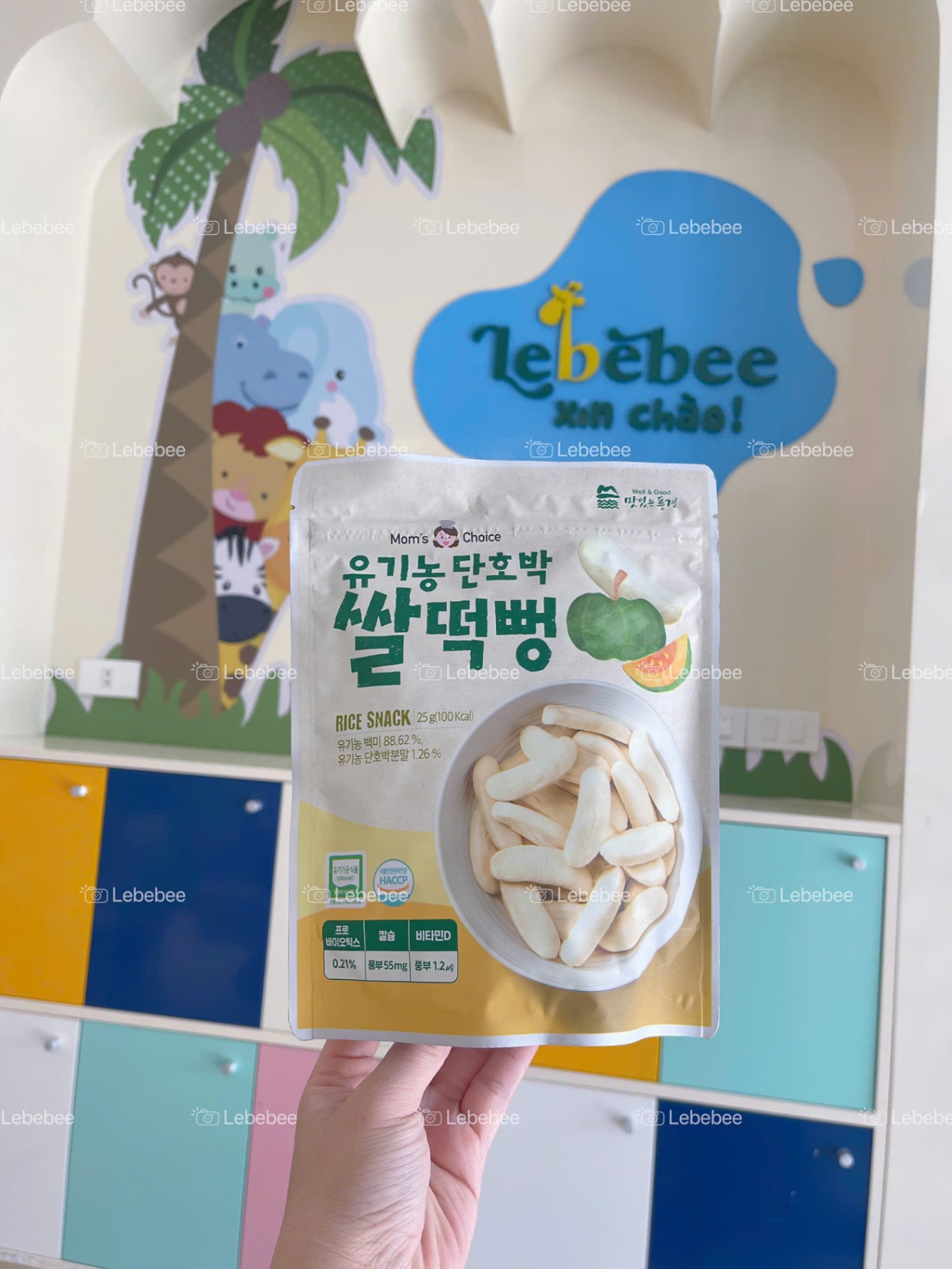 Bánh gạo lứt hữu cơ Mom’s Choice cho bé từ 6 tháng tuổi Thanh Dẹt - Vị Bí Đỏ (25g)