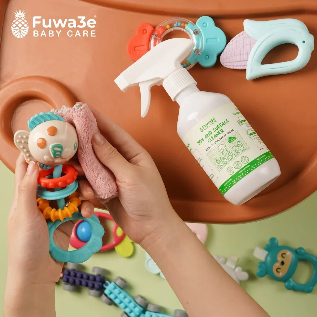 Xịt lau đồ chơi, bàn ăn sinh học cho bé Fuwa3e 300ml
