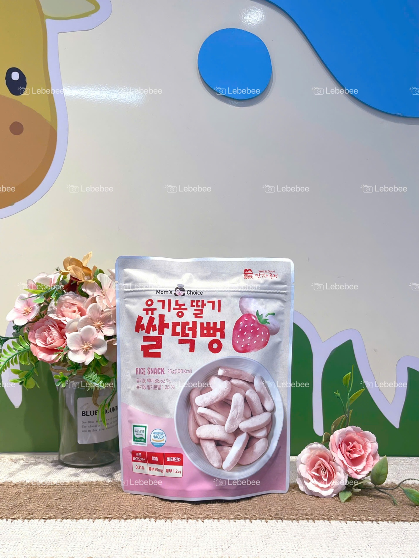 Bánh gạo lứt hữu cơ Mom’s Choice cho bé từ 6 tháng tuổi Thanh Dẹt - Vị Dâu (25g)