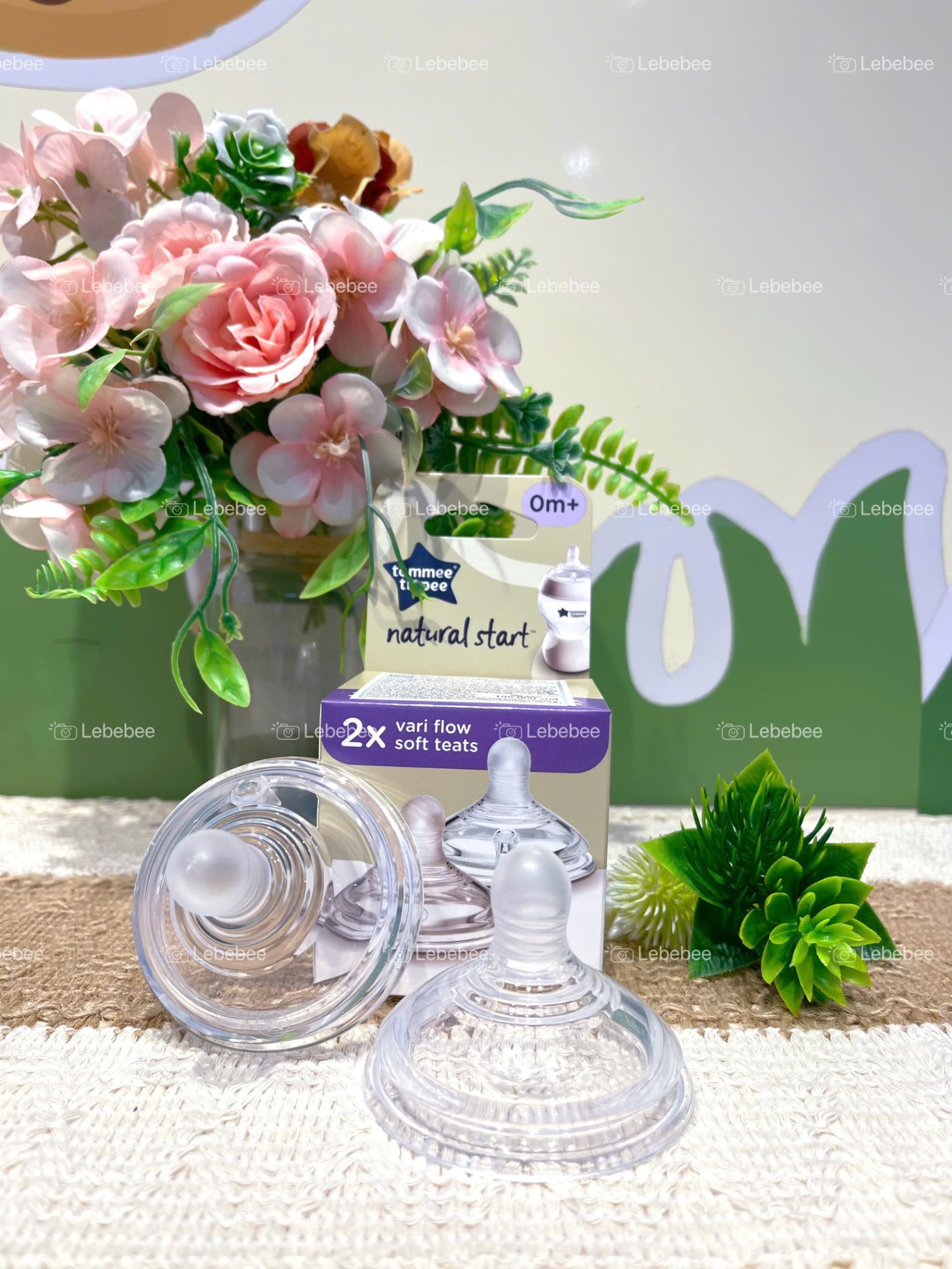 Núm ti silicone siêu mềm tự nhiên Tommee Tippee 0 - 3m ( vỉ đôi )