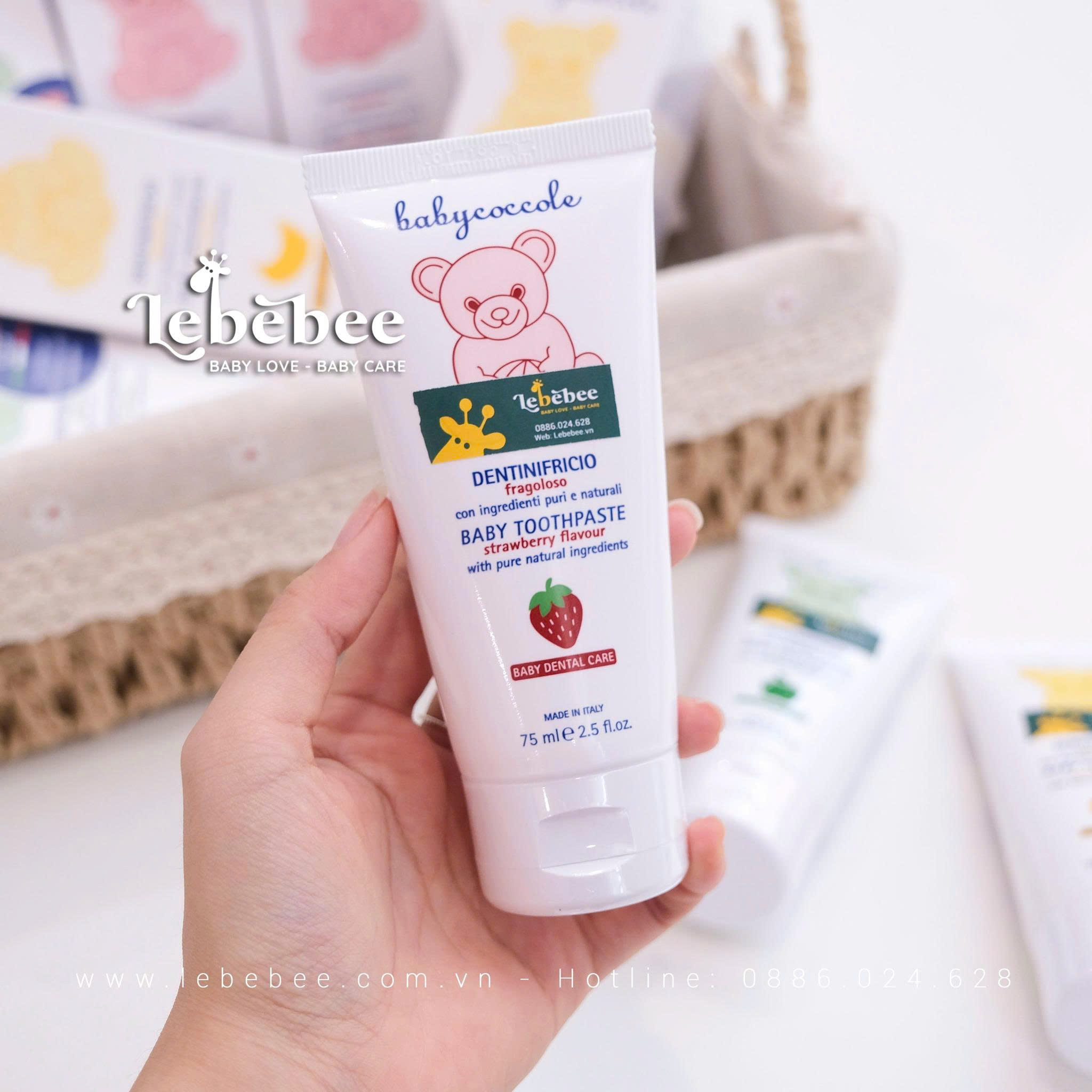 Kem đánh răng Babycoccole hương dâu cho bé từ sơ sinh