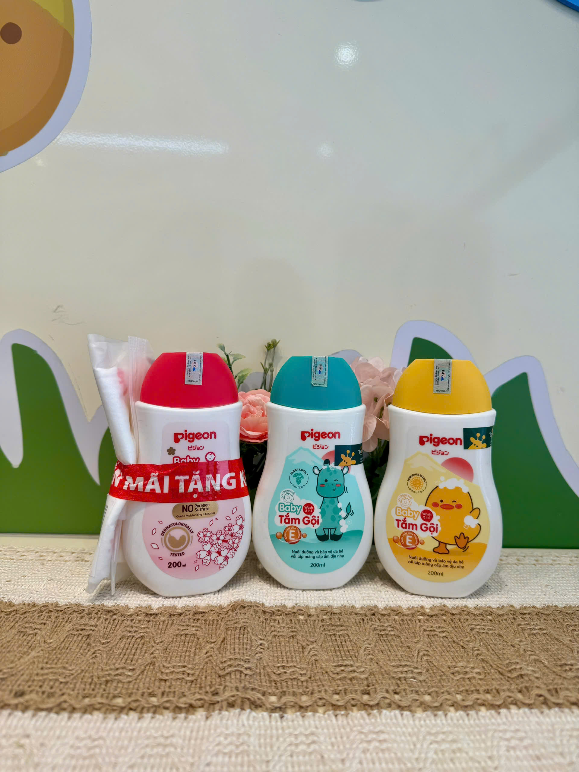 tắm gội 2 trong 1 pigeon  chiết xuất hoa hướng dương 200ml