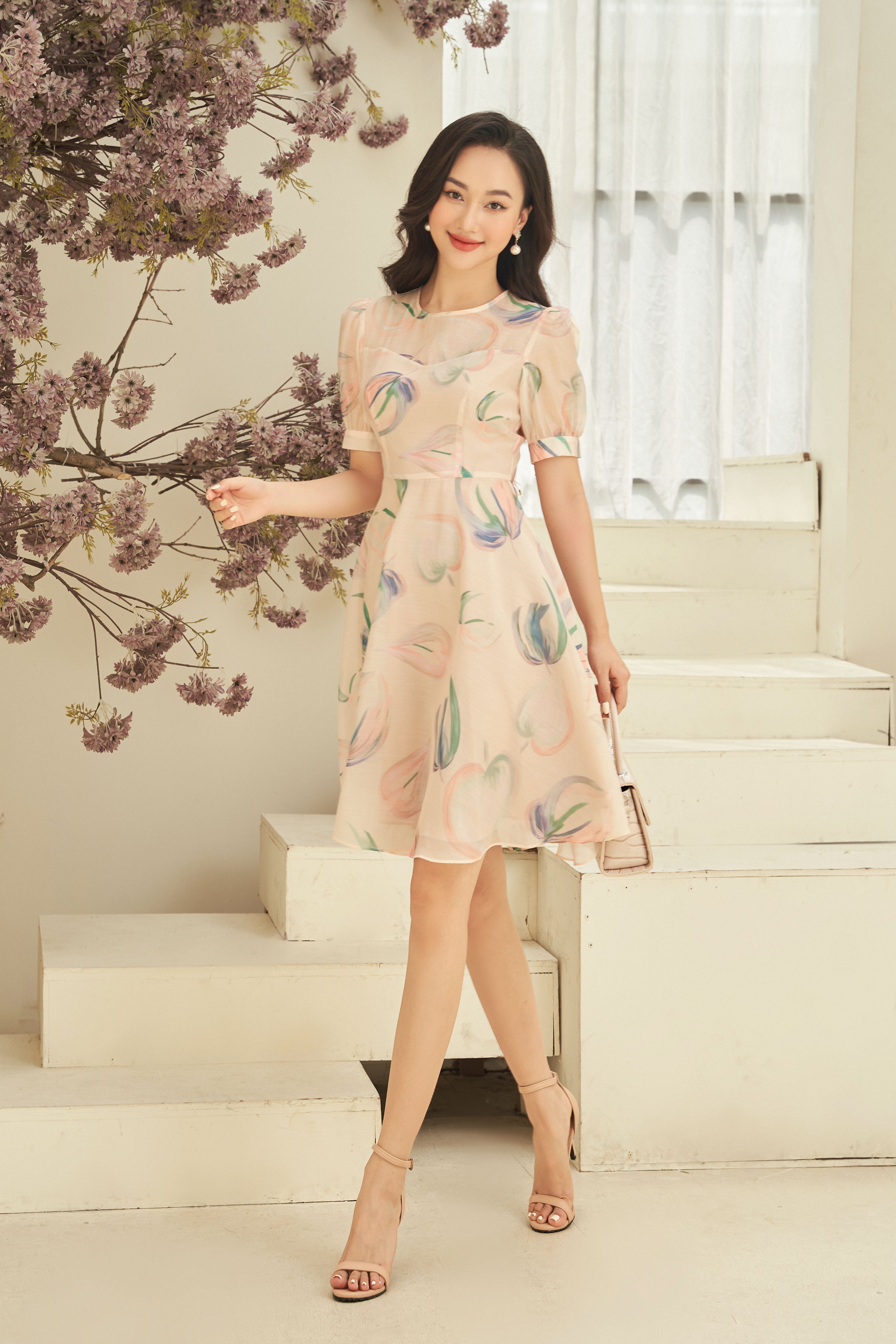 genni là shop bán váy hoa vintage ở Hà Nội