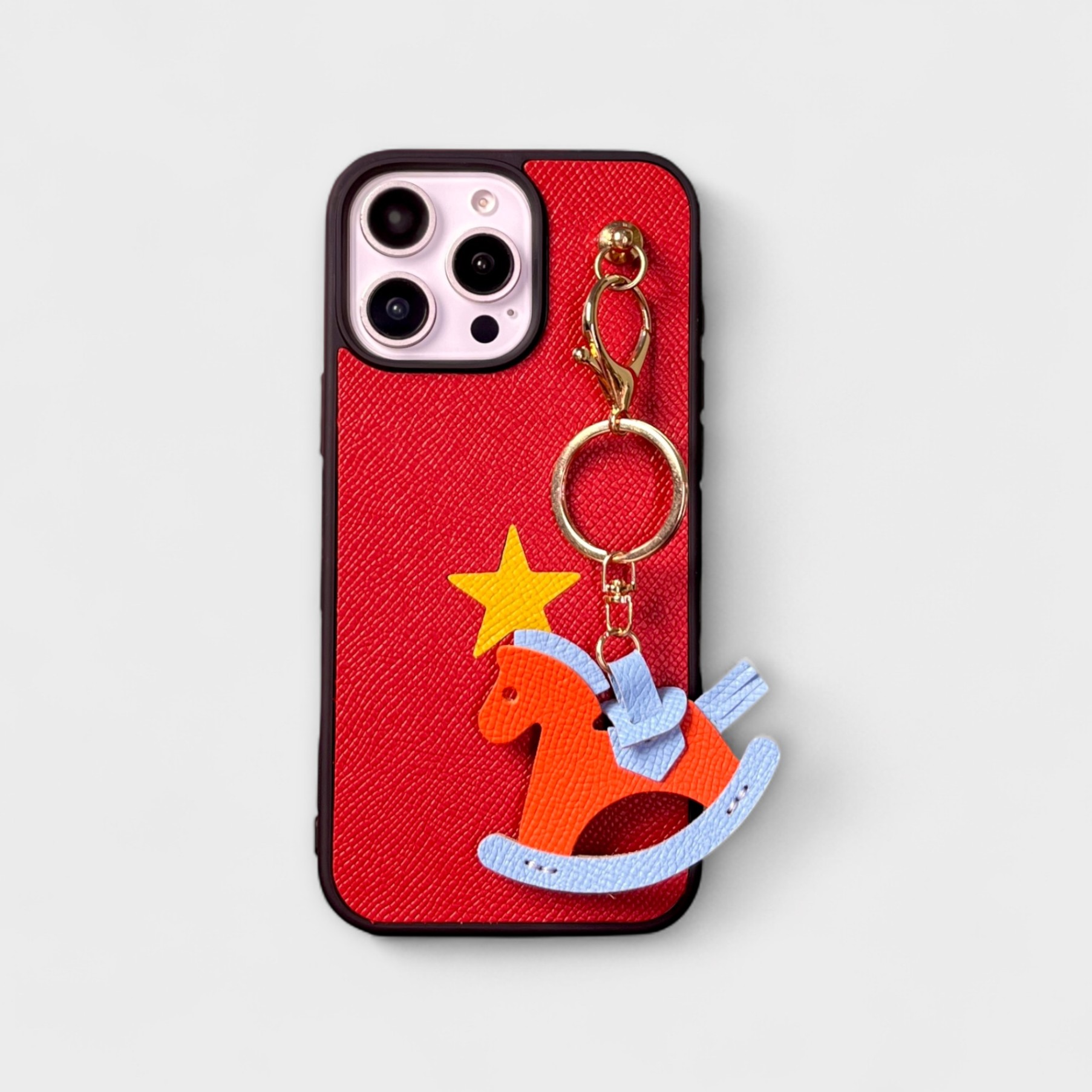 Ốp da thủ công viền đen Sao Vàng gắn charm hình ngựa- Epsom