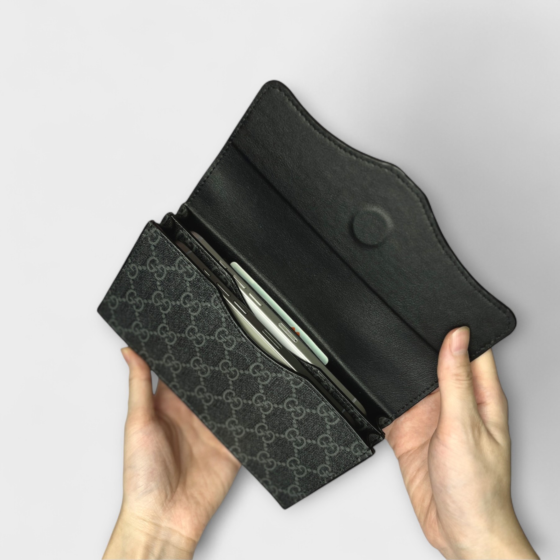 Bao da đựng điện thoại 2 ngăn da GUCCI