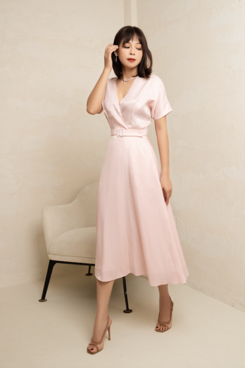 Váy đầm màu hồng pastel chất liệu tafta thiết kế chân váy chữ A tôn eo che  khuyết điểm LeCoong V90 | Lazada.vn