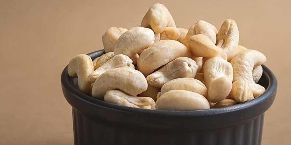 Risk-Mitigation-in-Cashew-Sourcing-How-CTC-Internimex-Sets-the-Standard-for-Raw-Material-Excellence-1.png