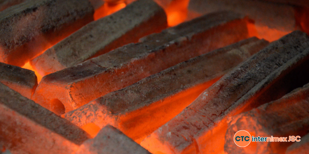 Sawdust-Briquette-Charcoal-High-Calorie-Vietnam-Export-Supply-1.png