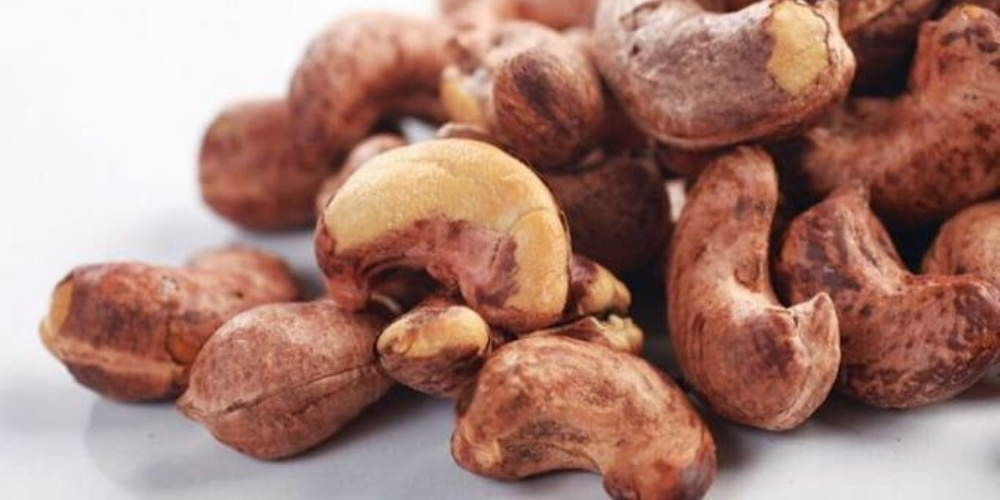 Sourcing-Premium-Cashews-for-Confectionery-Manufacturing-Why-Binh-Phuoc-s-5-Star-OCOP-Kernels-are-the-Global-Gold-Standard-1.png