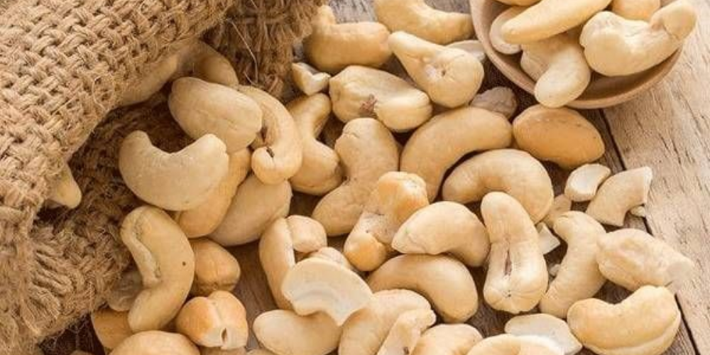 Sourcing-Premium-Cashews-for-Confectionery-Manufacturing-Why-Binh-Phuoc-s-5-Star-OCOP-Kernels-are-the-Global-Gold-Standard-5.png