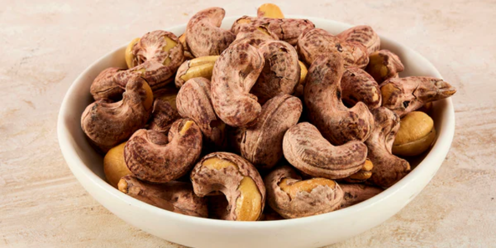 Strategic-Sourcing-Why-Professional-Exporters-are-Redefining-the-Vietnam-Cashew-Trade-1.png