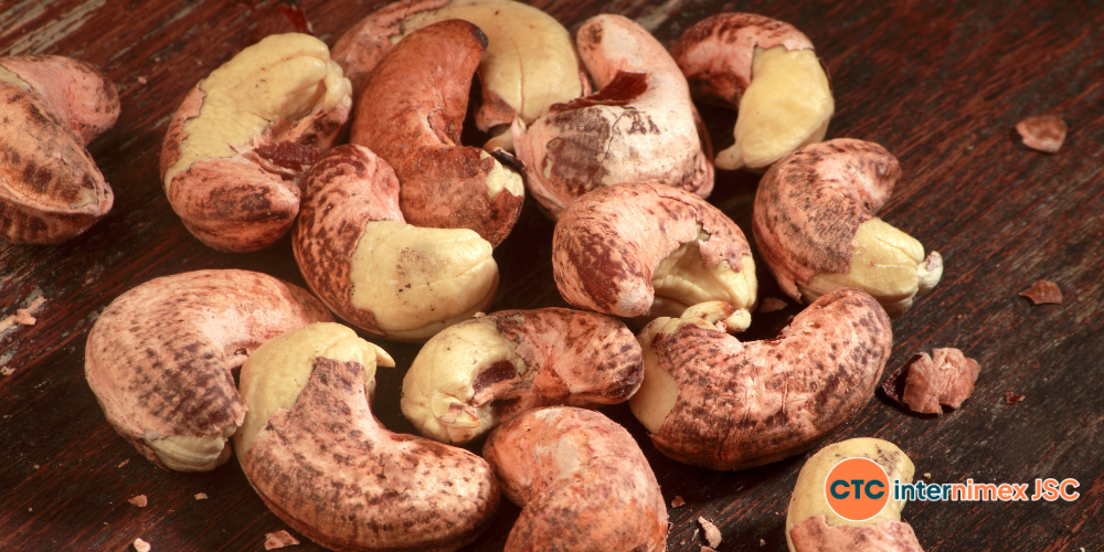 Strategic-Sourcing-Why-Vietnam-Cashews-are-the-Essential-Ingredient-for-2026-Food-Innovation-4.png