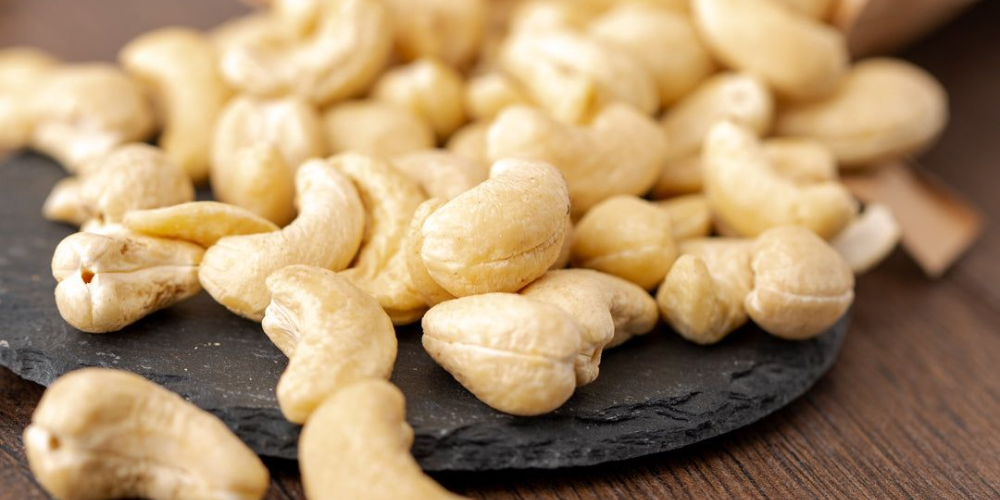 Vietnam-Cashew-Nuts-A-Strategic-Procurement-Guide-for-Global-Bulk-Importers-3.png