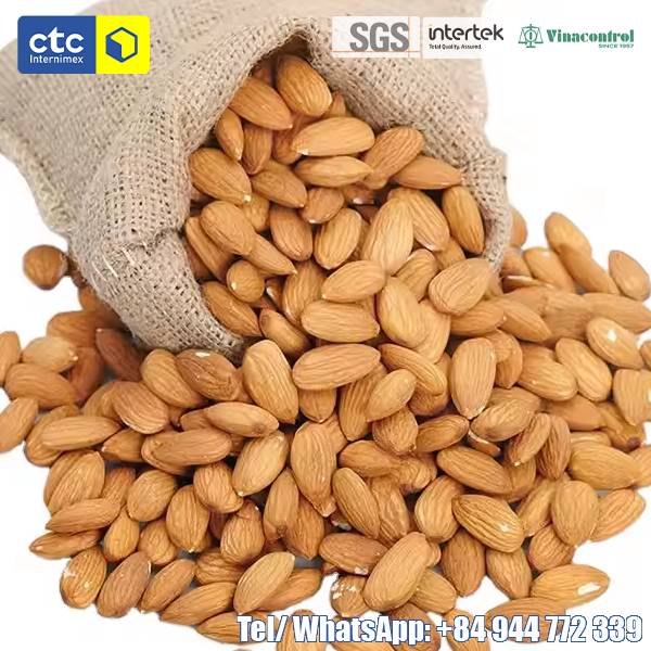 Natural Almond Nuts