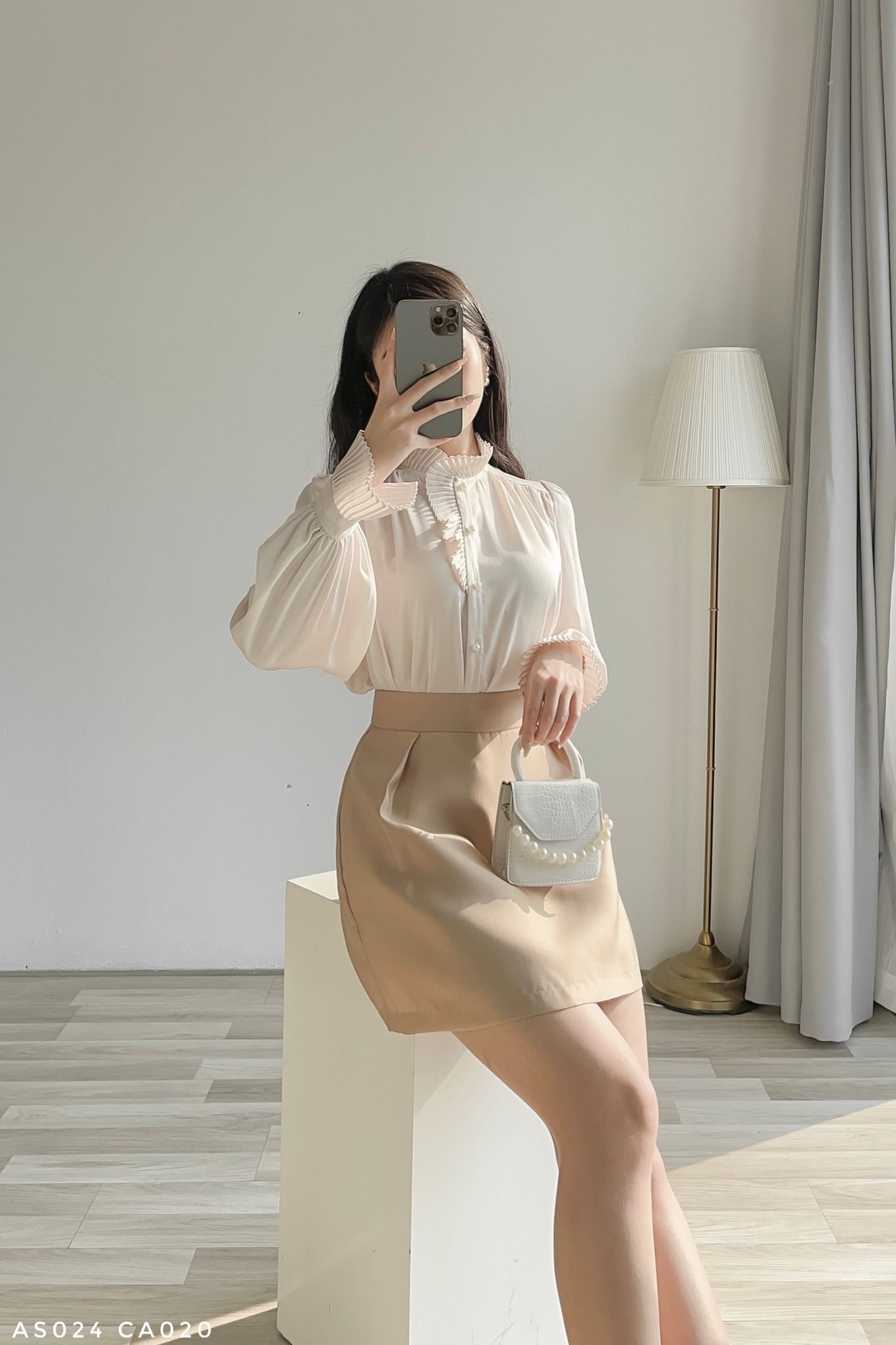 Áo sơ mi cách điệu phối bèo sang chảnh